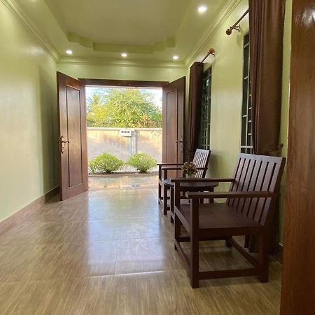 Serei Saophoan Villa Homestay 시소폰 외부 사진