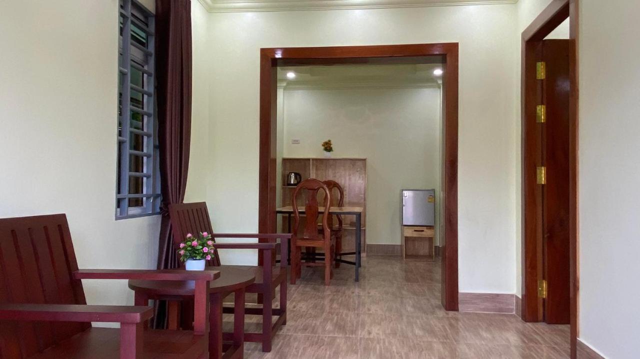 Serei Saophoan Villa Homestay 시소폰 외부 사진