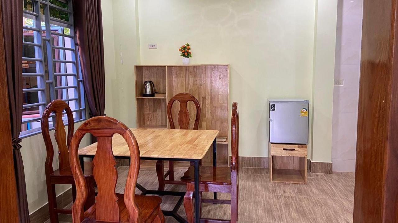Serei Saophoan Villa Homestay 시소폰 외부 사진
