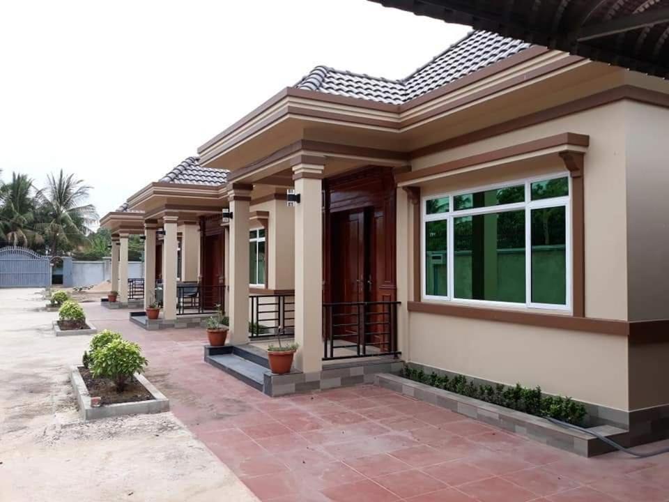 Serei Saophoan Villa Homestay 시소폰 외부 사진