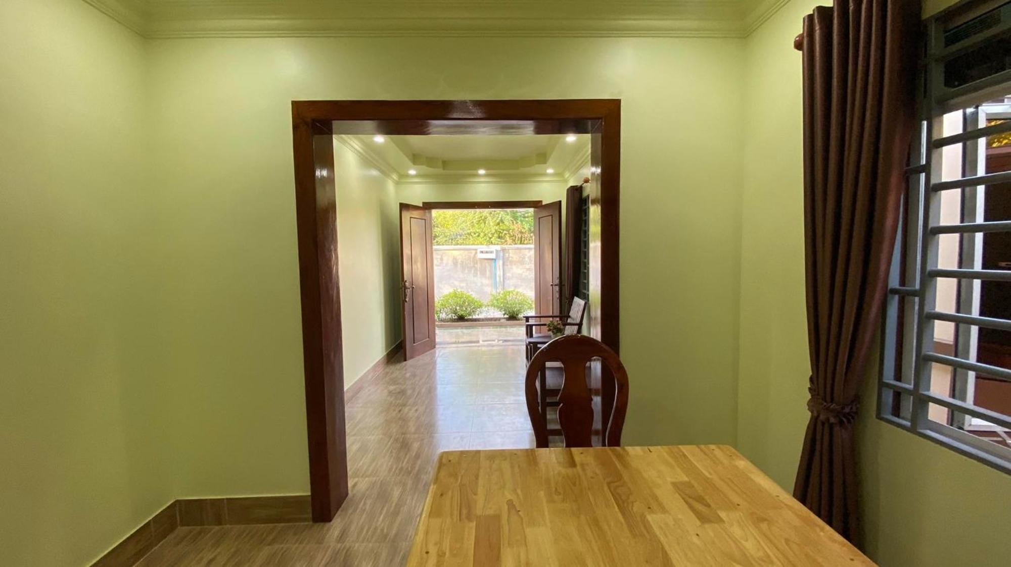 Serei Saophoan Villa Homestay 시소폰 외부 사진